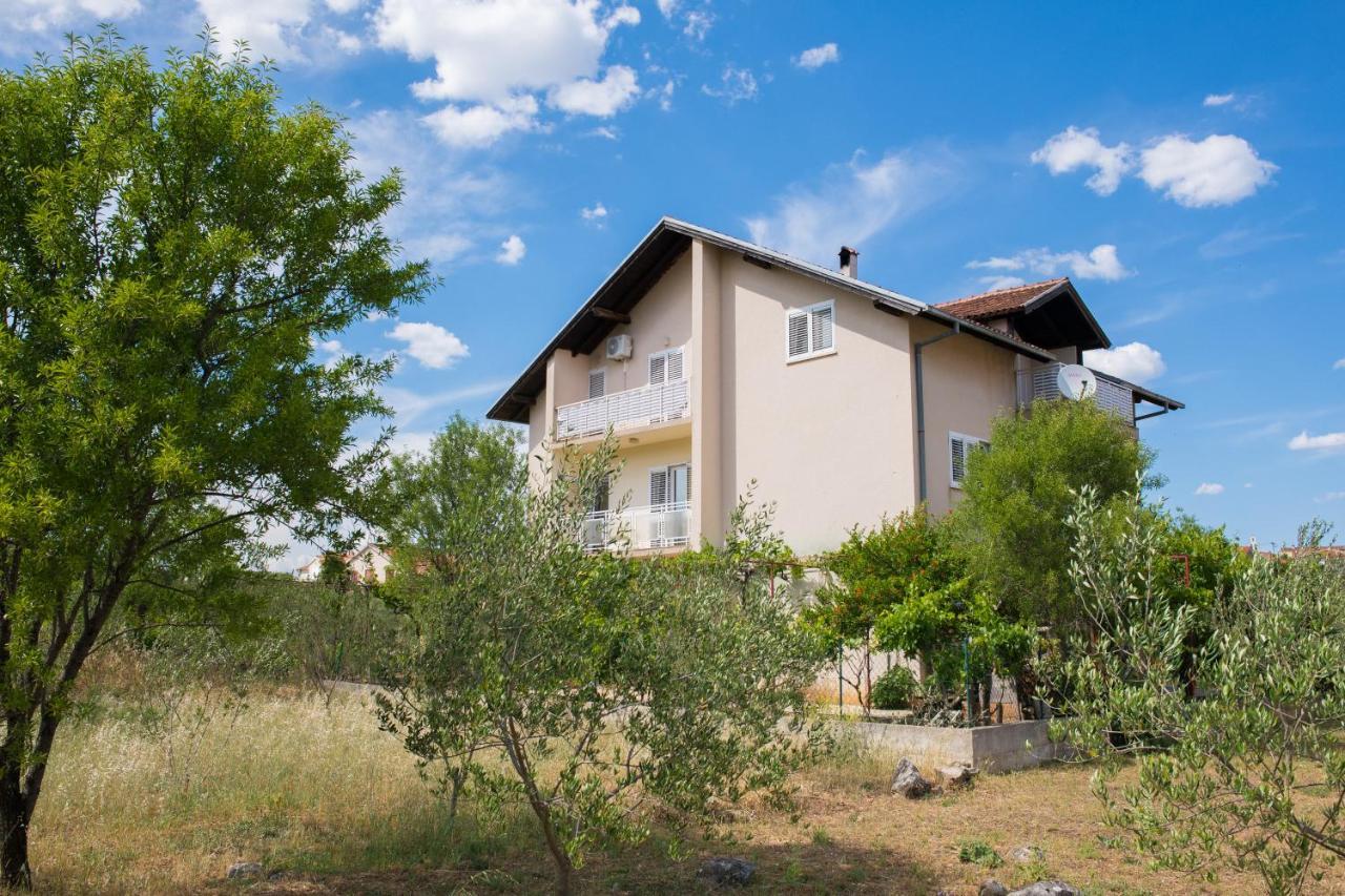 Apartment Dalmatien Raslina Екстериор снимка