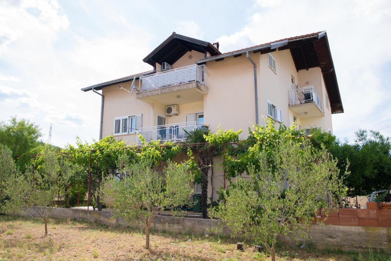 Apartment Dalmatien Raslina Екстериор снимка
