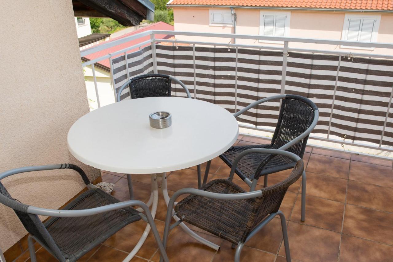 Apartment Dalmatien Raslina Екстериор снимка