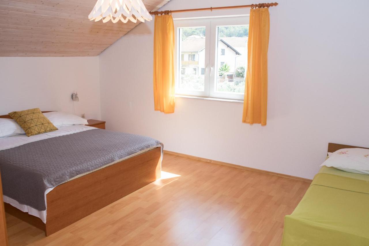Apartment Dalmatien Raslina Екстериор снимка