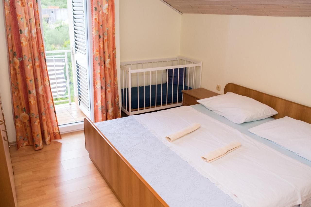 Apartment Dalmatien Raslina Екстериор снимка