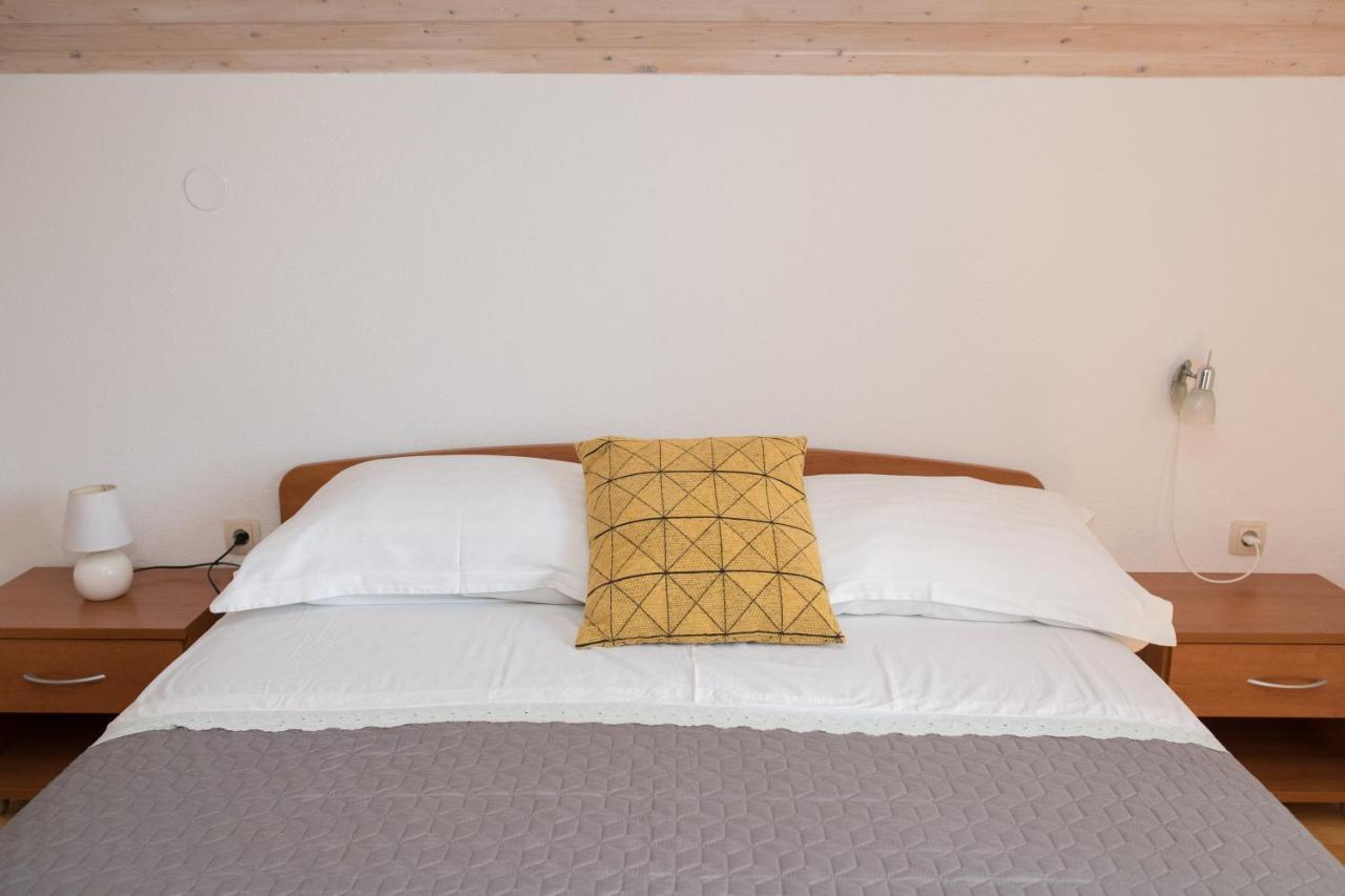 Apartment Dalmatien Raslina Екстериор снимка