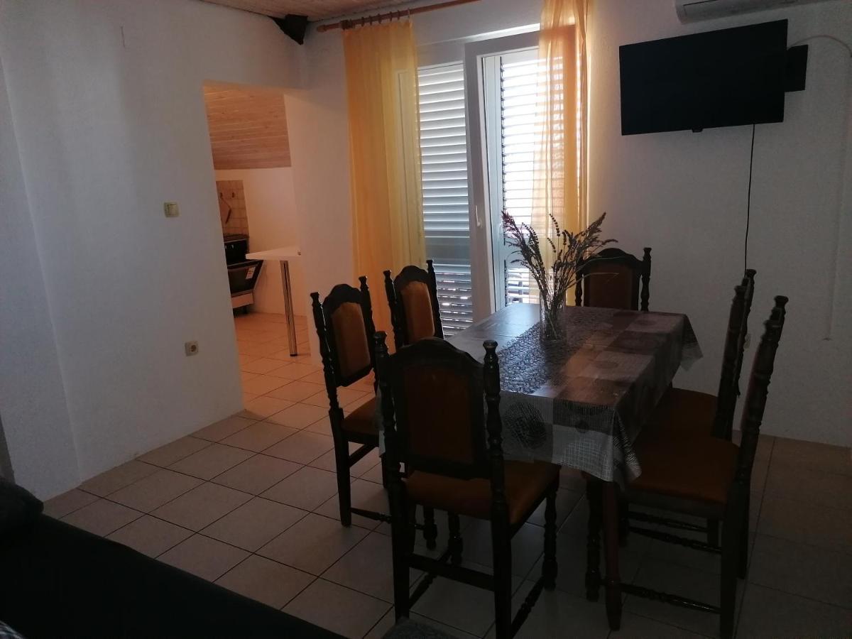 Apartment Dalmatien Raslina Екстериор снимка