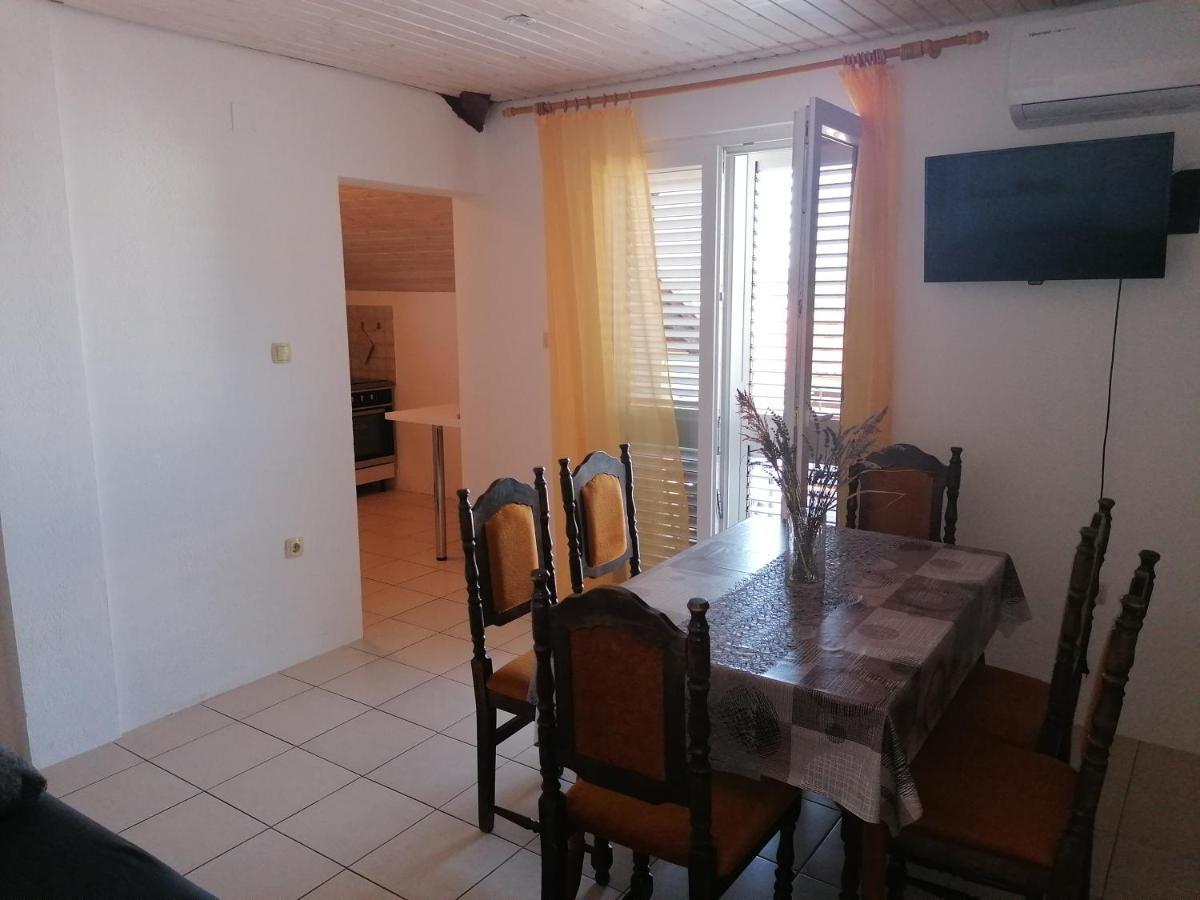 Apartment Dalmatien Raslina Екстериор снимка