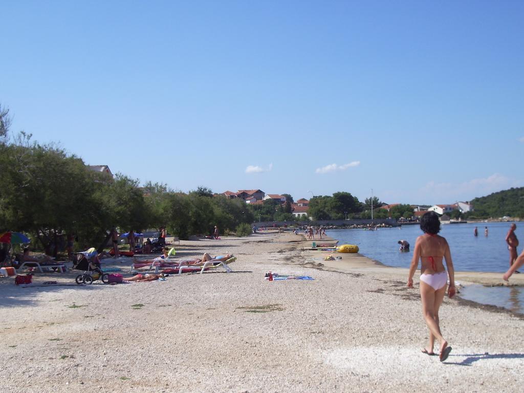 Apartment Dalmatien Raslina Екстериор снимка