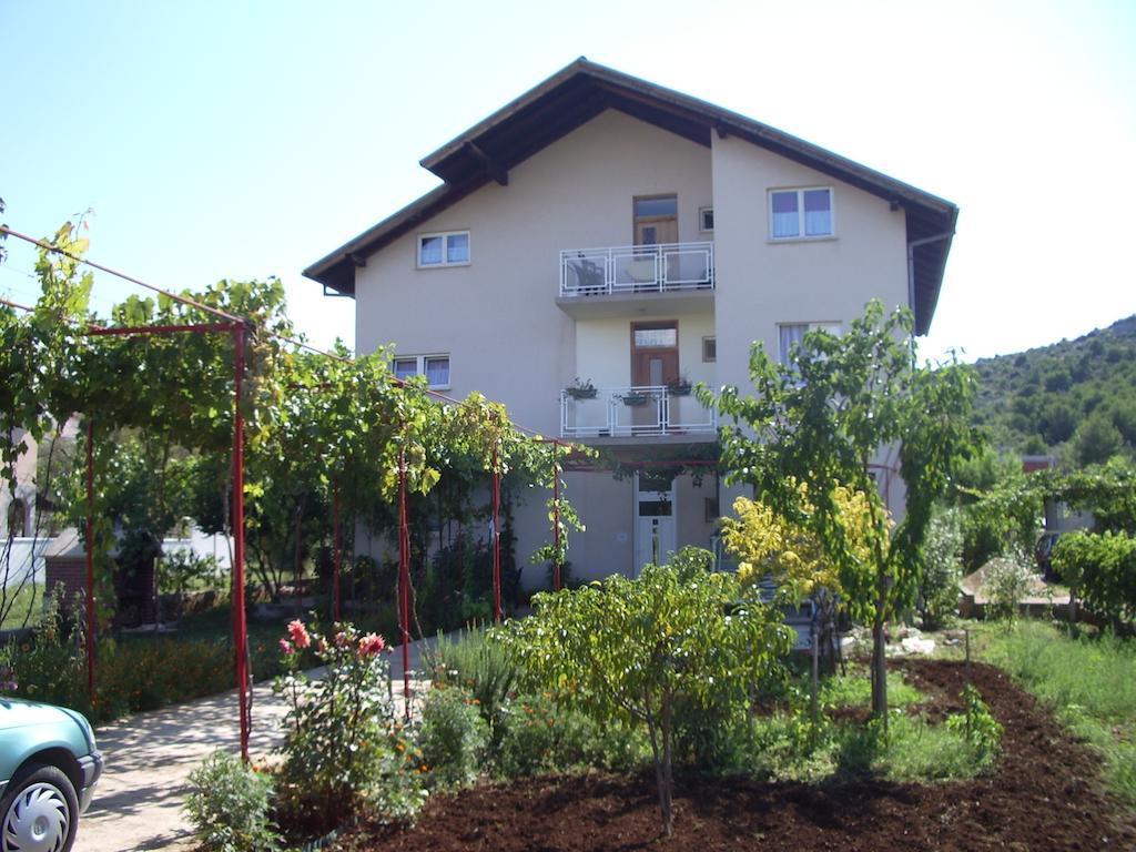 Apartment Dalmatien Raslina Екстериор снимка